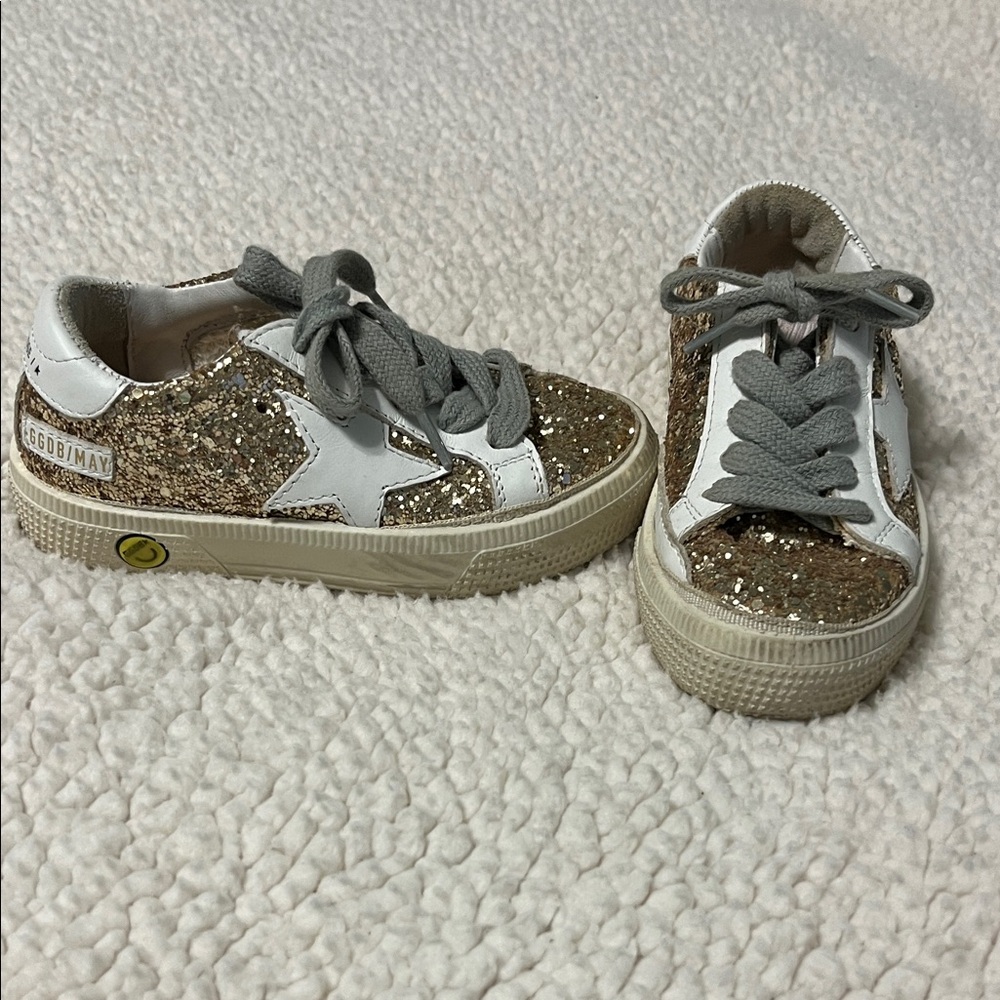 Golden Goose | Kids Glitter Gold and White Star Sneakers - Sz. 7